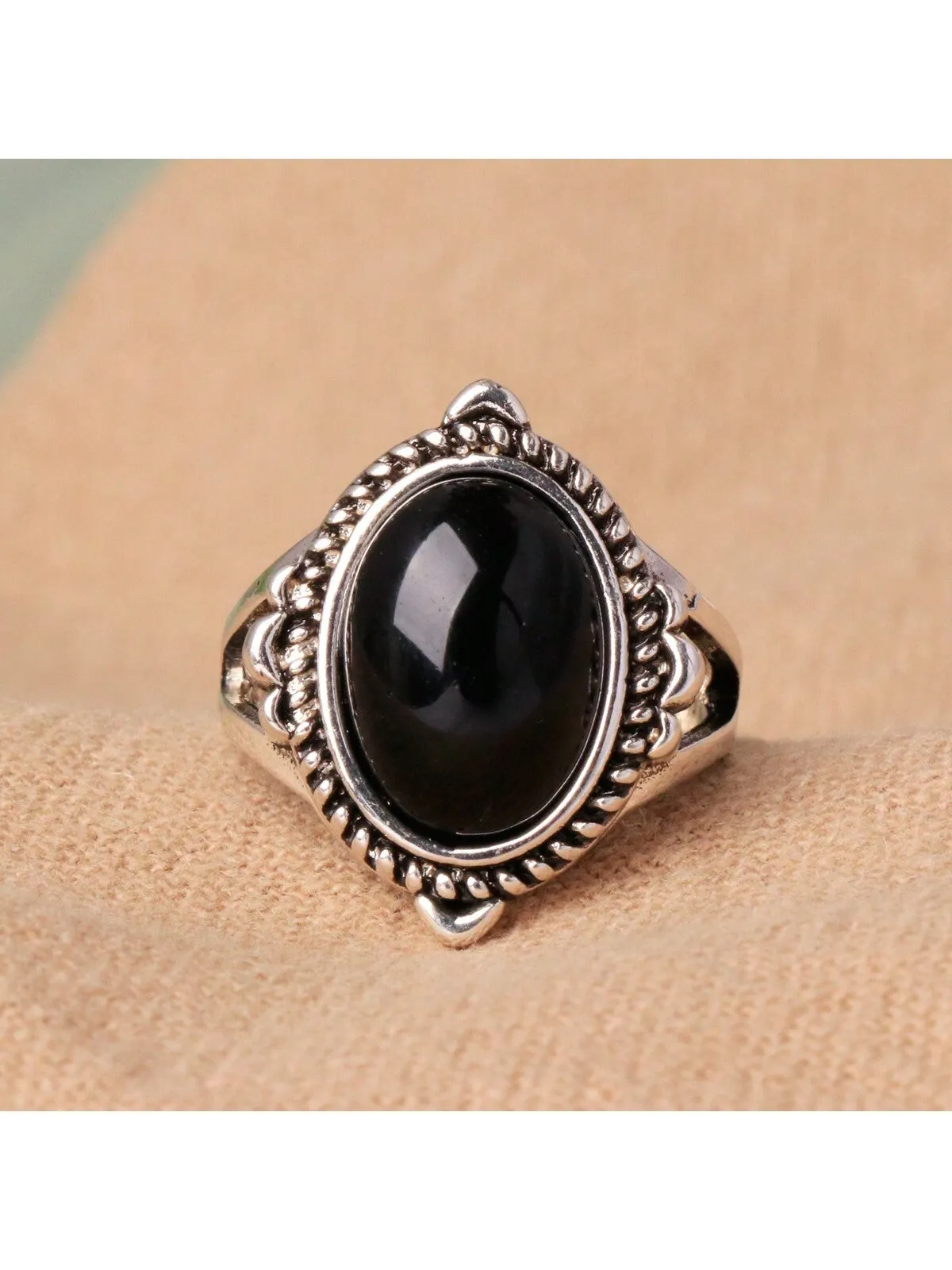 1 Anillo De Aleacion Chapado En Oro Antiguo Con Circonita Cubica En Forma De Elipse Negra, Disponibles En Multiples Colores