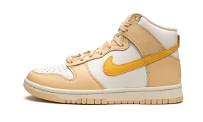 Dunk High Pale Vanilla